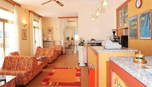 Hotel Marina Bardolino Bagian luar foto